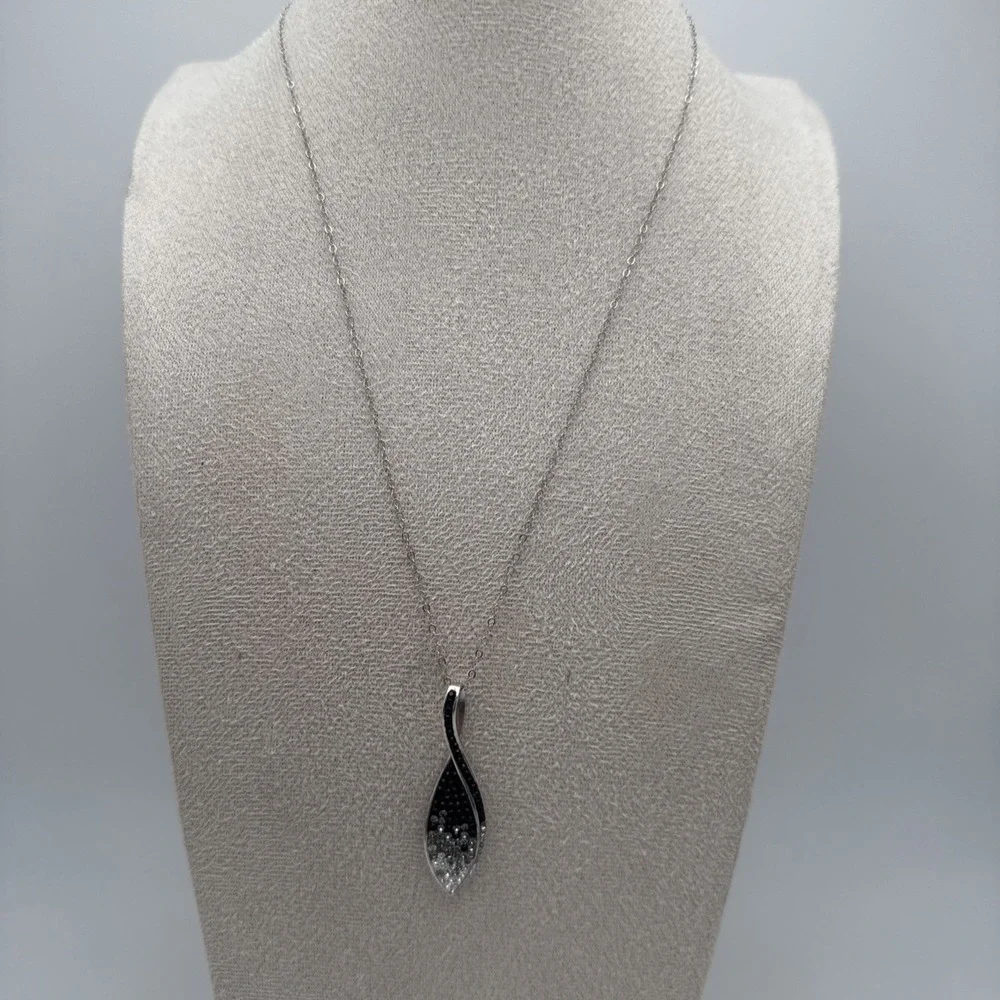 Signed Ralph Lauren 925 Black To Clear Gradient Rhinestone Necklace Vintage